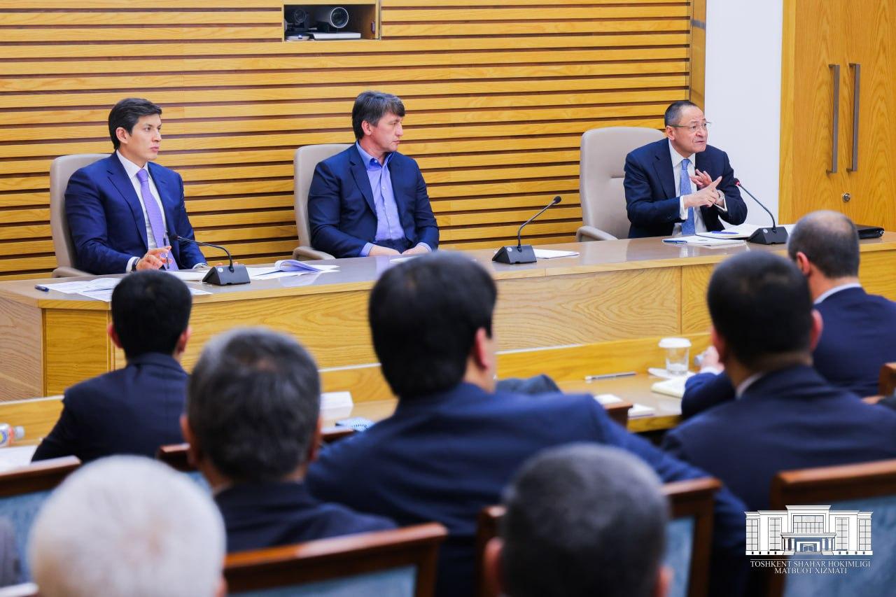 Тошкент шаҳар ҳокимлигида жисмоний тарбия ва спортни янада ривожлантириш масалаларига бағишланган кенгайтирилган йиғилиш ўтказилди.