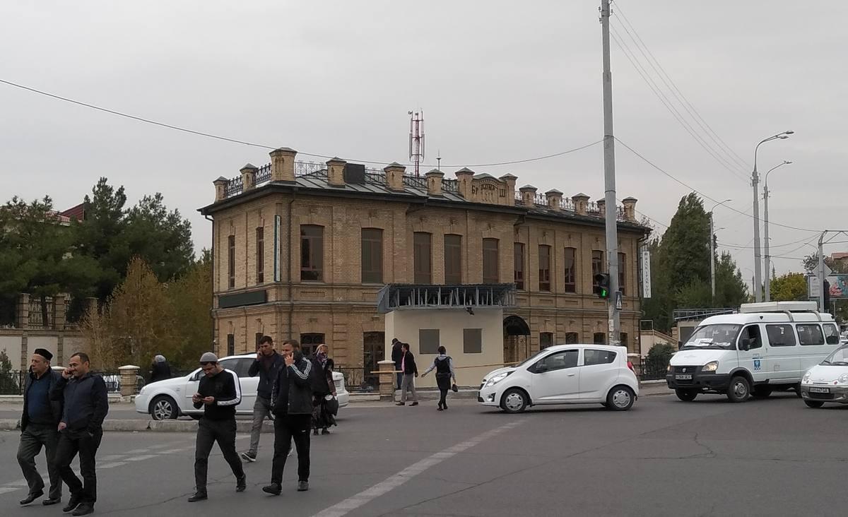 Эски Жувадаги Шемаринлар савдо уйи